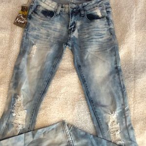 Host pick! 🛍 Boutique jeans size 3 never worn